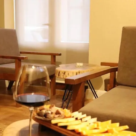 Velar Hotel